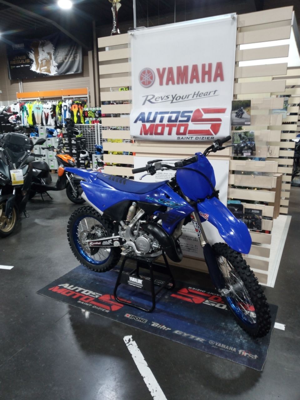 YAMAHA 125 YZ 2024 4