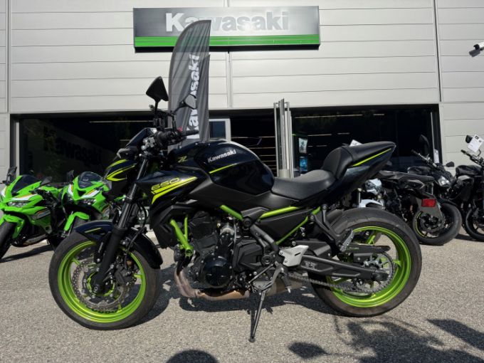 KAWASAKI Z650 ABS 4