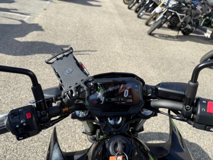 KAWASAKI Z650 ABS 4