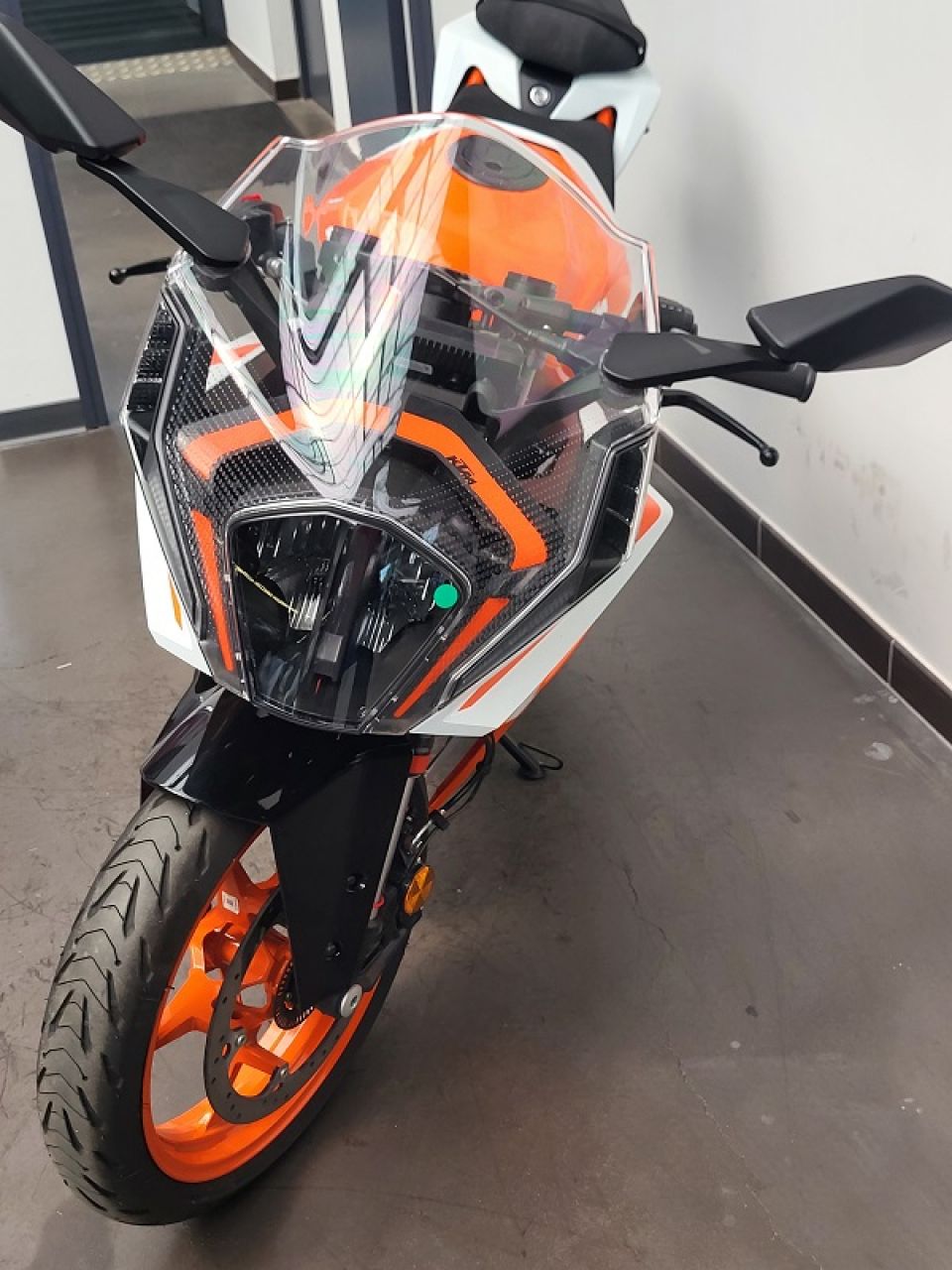 KTM RC 125 ABS 4