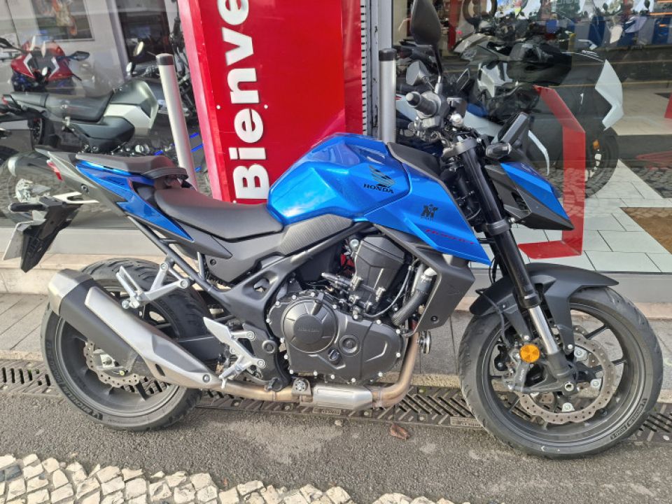 HONDA CB 750 HORNET 4