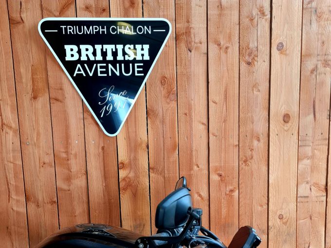 TRIUMPH SPEED TRIPLE 1200 RS 4