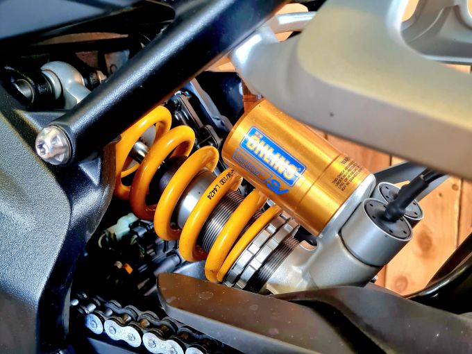 TRIUMPH SPEED TRIPLE 1200 RS 4