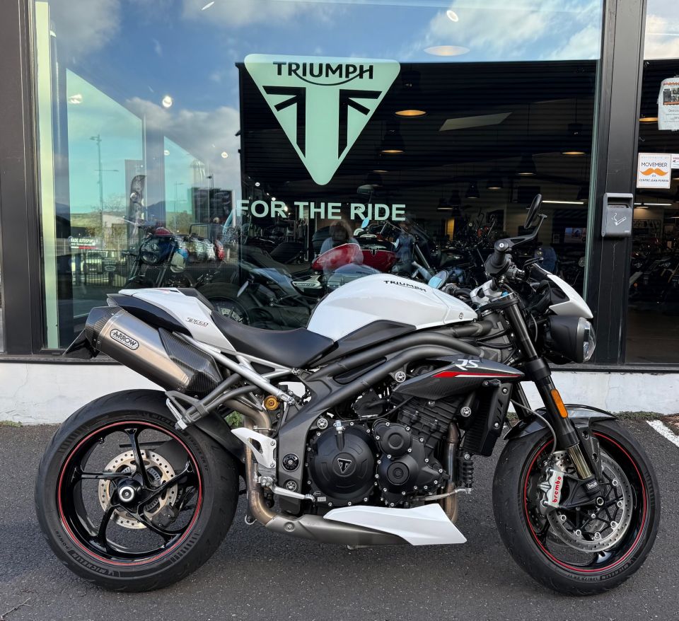 TRIUMPH SPEED TRIPLE 1050 RS 4