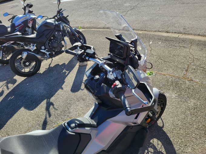 HONDA X-ADV 4