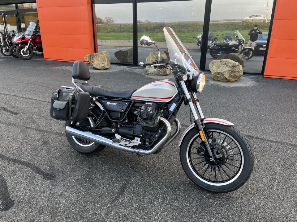 MOTO GUZZI V9 ROAMER 4