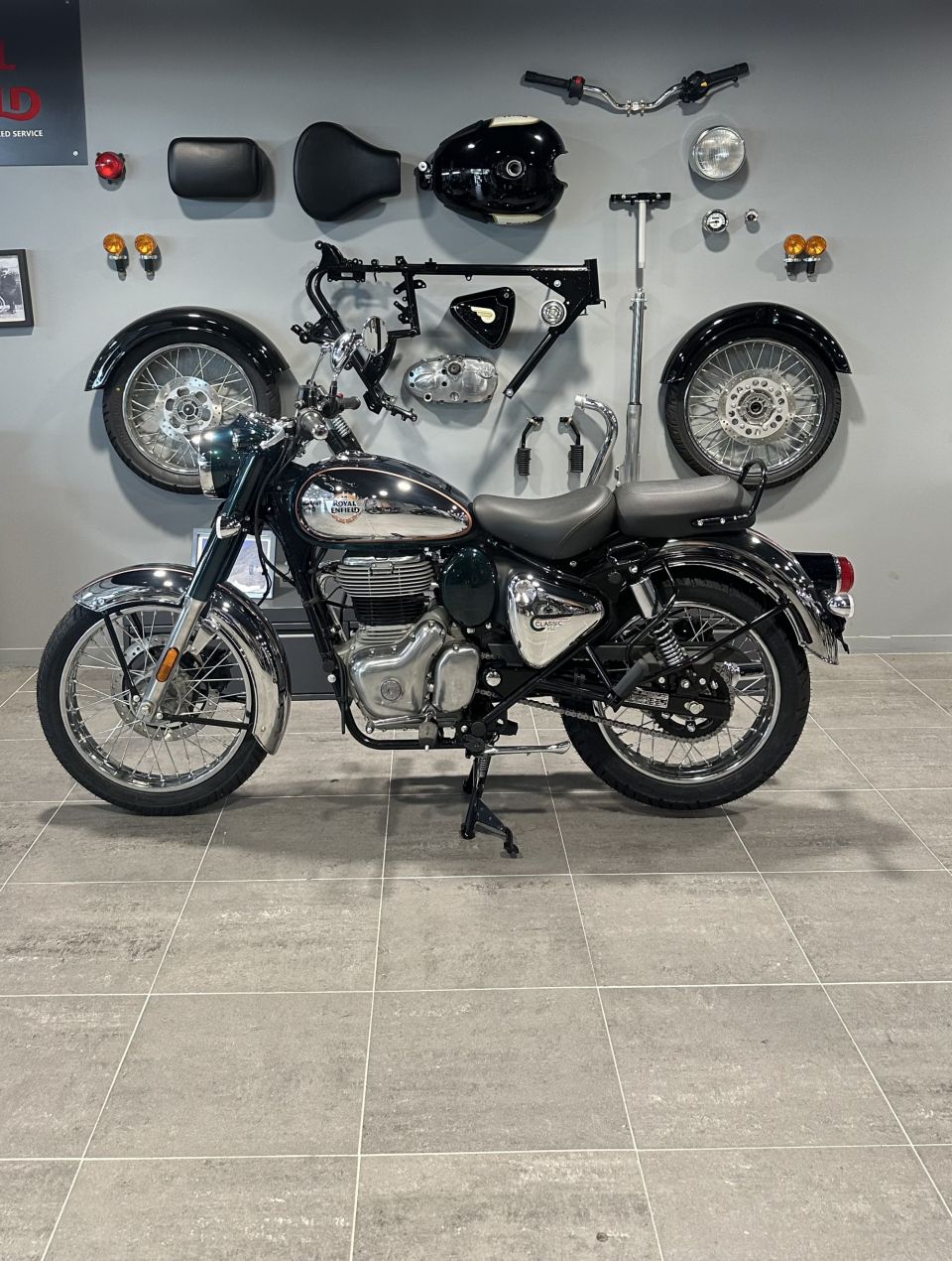 ROYAL ENFIELD CLASSIC 350 CHROME 4