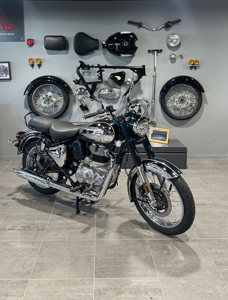 ROYAL ENFIELD CLASSIC 350 CHROME 4