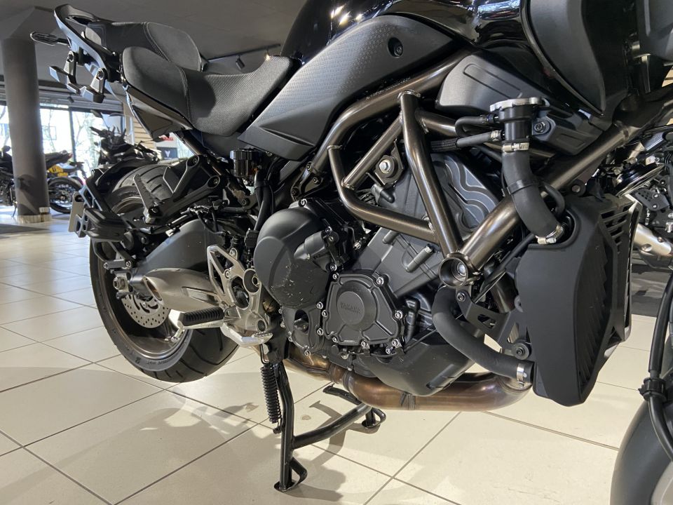 YAMAHA NIKEN 850 GT 4