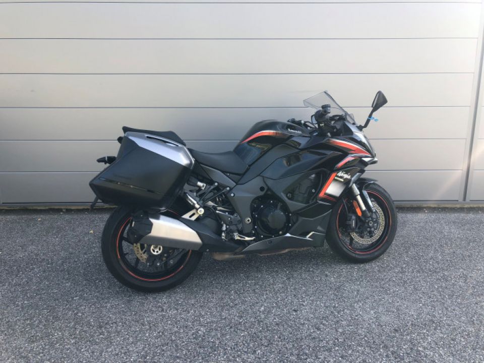 KAWASAKI NINJA 1000 SX TOURER 4