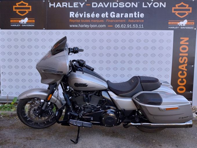 HARLEY-DAVIDSON TOURING STREET GLIDE 1977 CVO  4