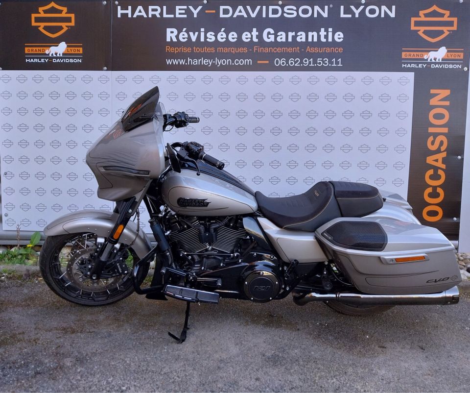 HARLEY-DAVIDSON TOURING STREET GLIDE 1977 CVO  4