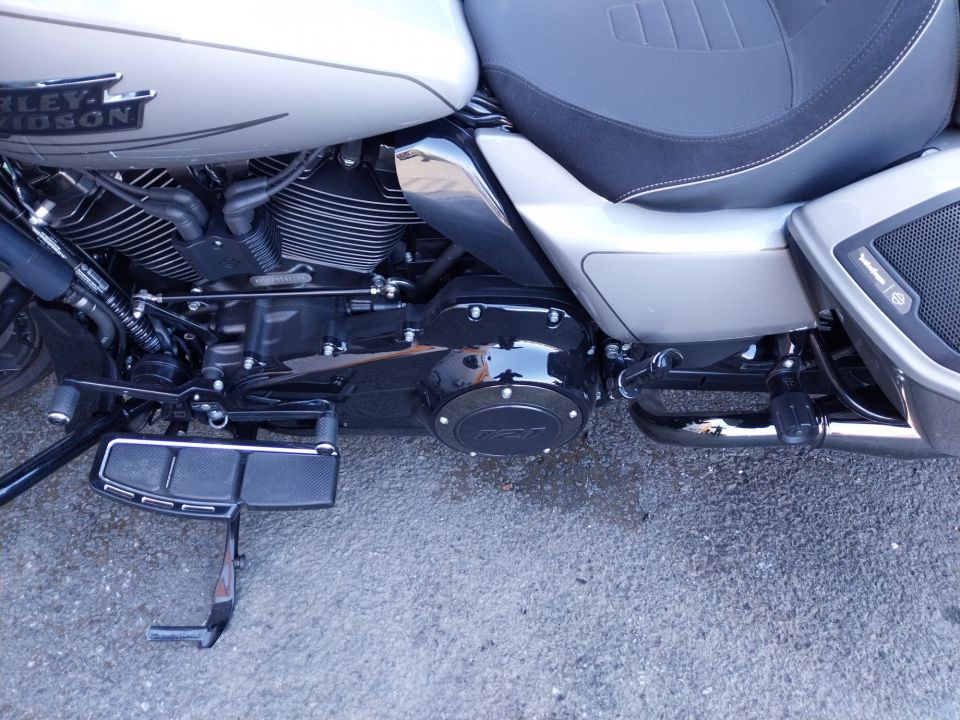 HARLEY-DAVIDSON TOURING STREET GLIDE 1977 CVO  4