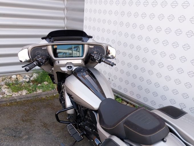 HARLEY-DAVIDSON TOURING STREET GLIDE 1977 CVO  4