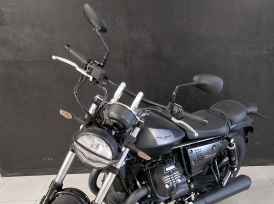 MOTO GUZZI V9 BOBBER - 2024