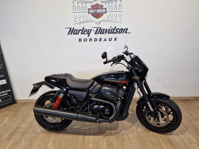 HARLEY-DAVIDSON STREET ROD 750 4