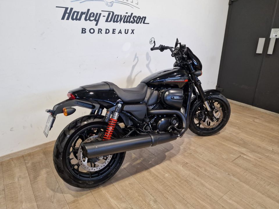HARLEY-DAVIDSON STREET ROD 750 4