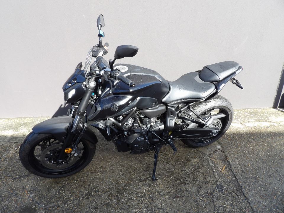 YAMAHA MT-07 (47.5CV) 4