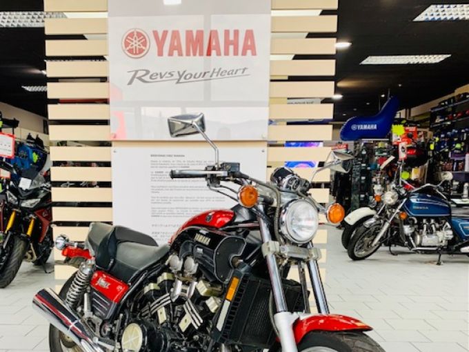 YAMAHA VMAX 1200 4