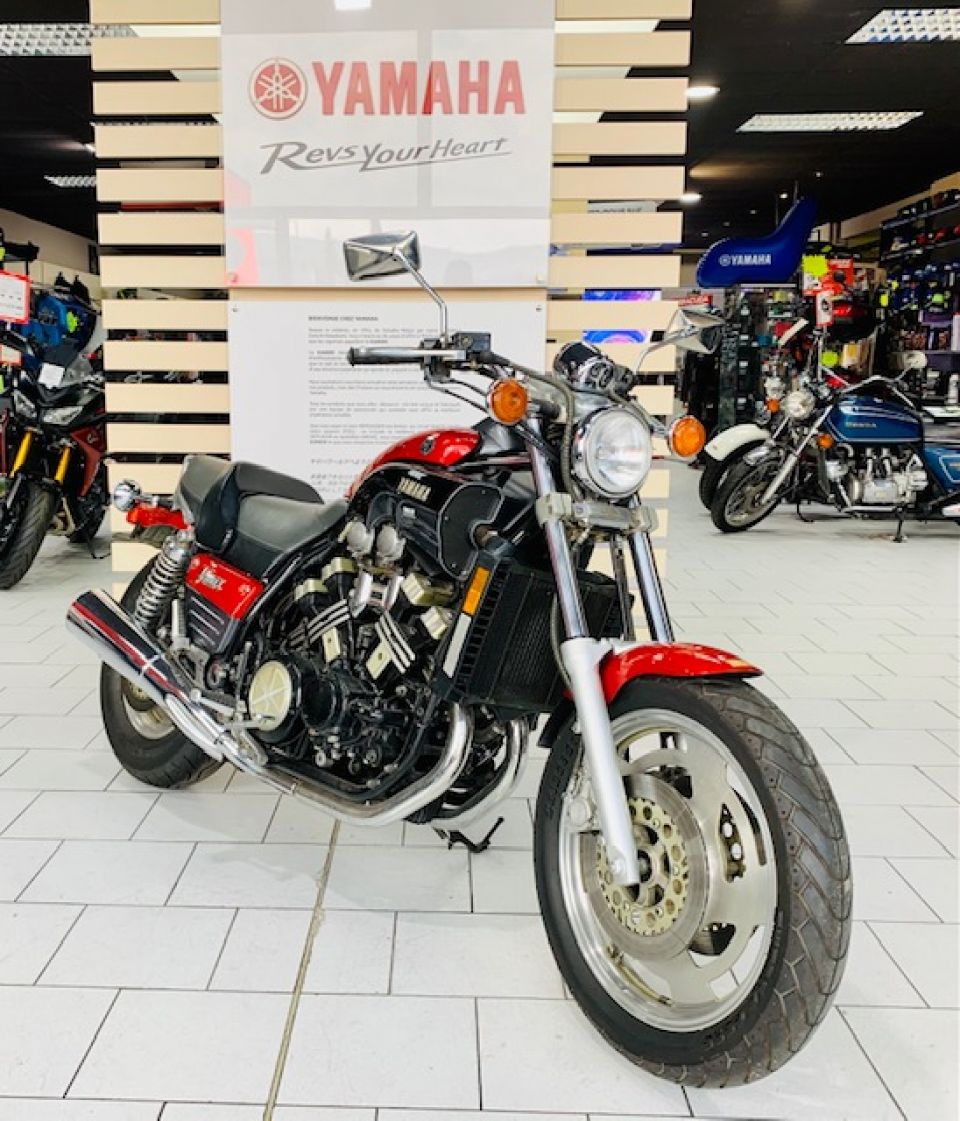 YAMAHA VMAX 1200 4