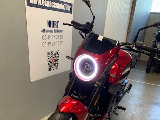 MOTO MORINI SEIEMMEZZO STR 650 4