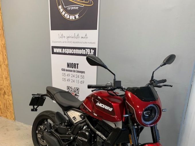 MOTO MORINI SEIEMMEZZO STR 650 4