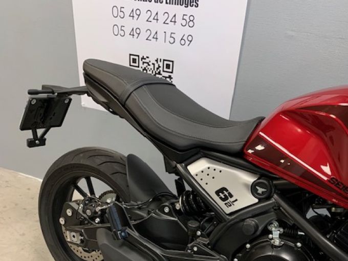 MOTO MORINI SEIEMMEZZO STR 650 4