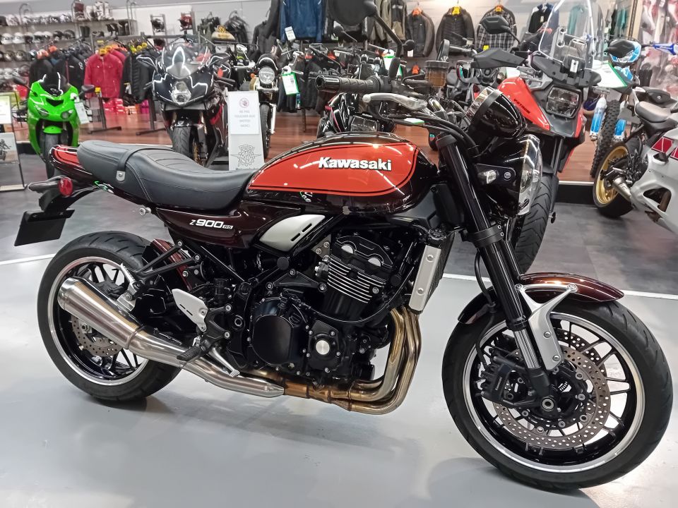 KAWASAKI Z900RS 4