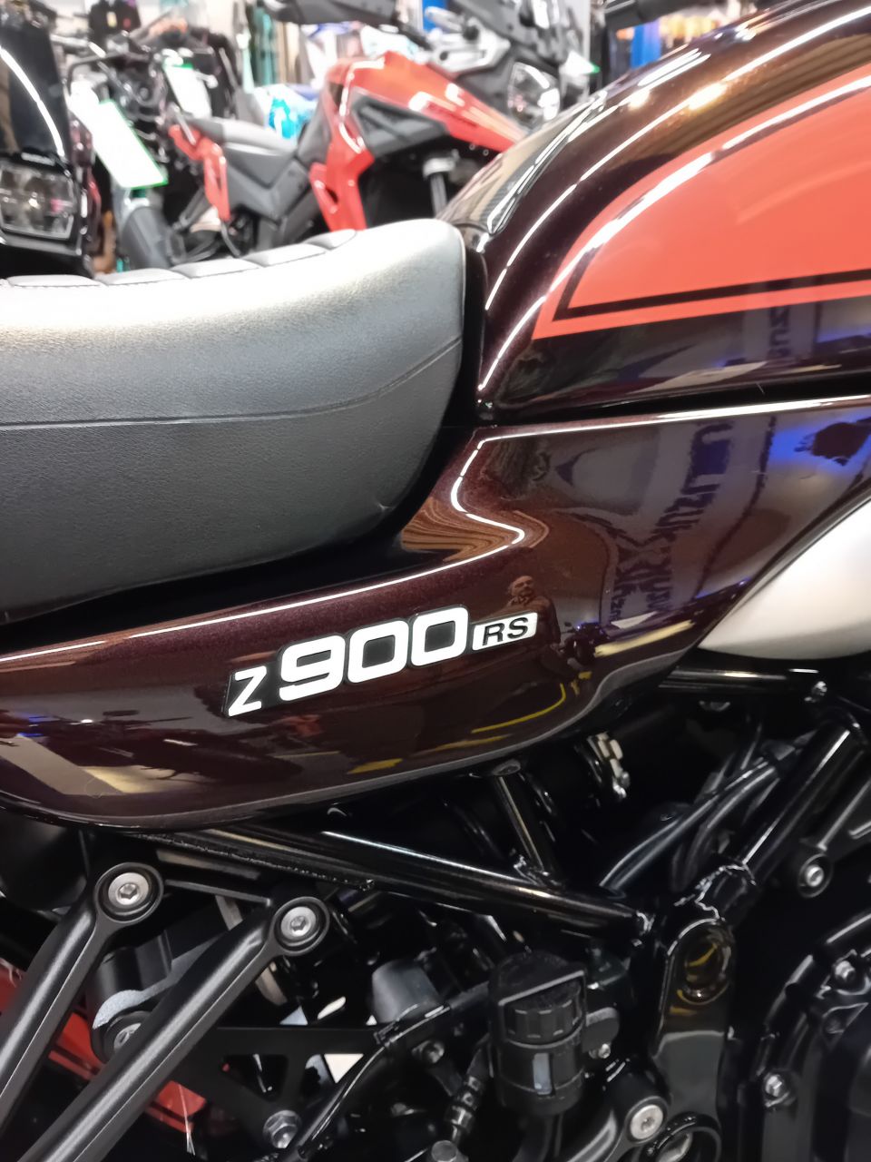 KAWASAKI Z900RS 4