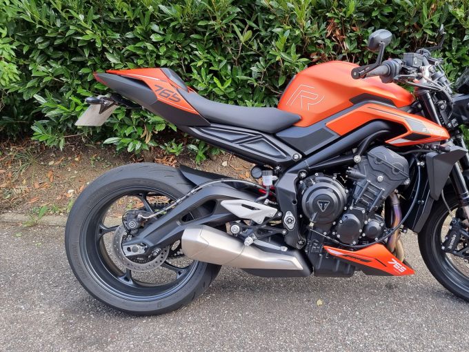 TRIUMPH STREET TRIPLE 765 R 4