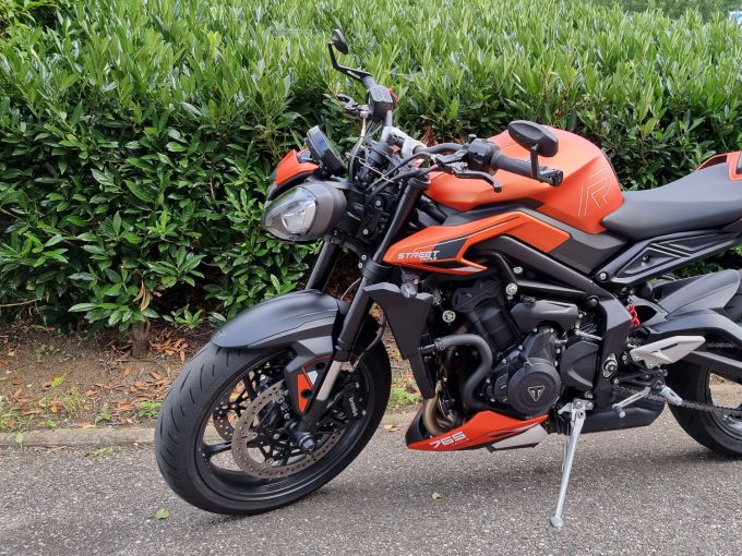 TRIUMPH STREET TRIPLE 765 R 4