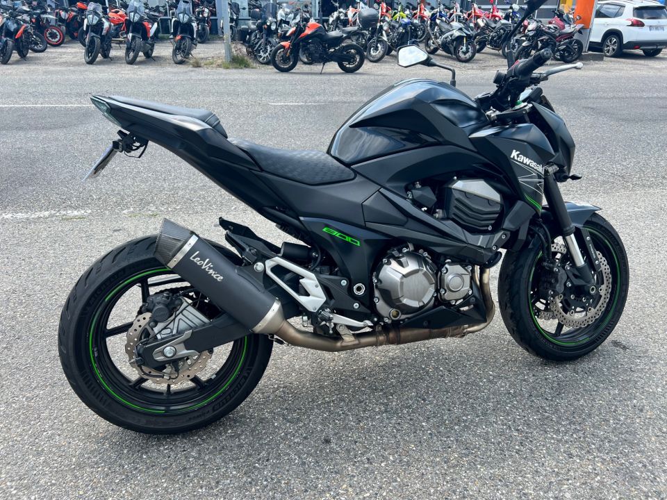 KAWASAKI Z800 4