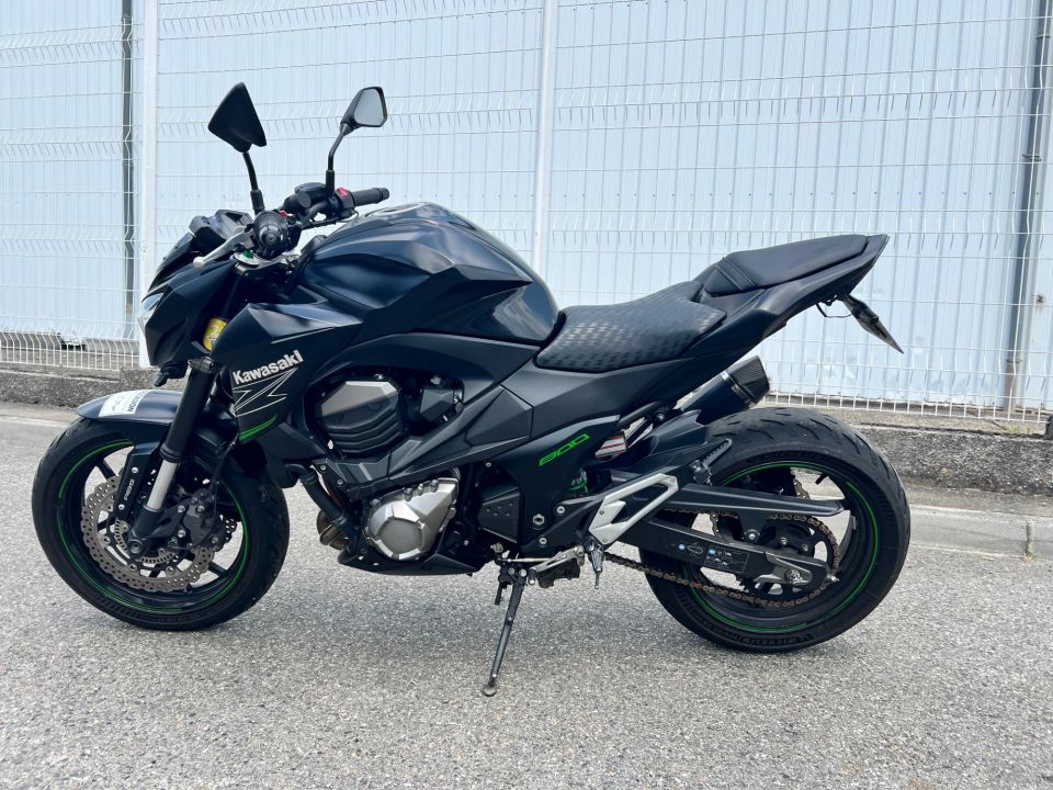 KAWASAKI Z800 4