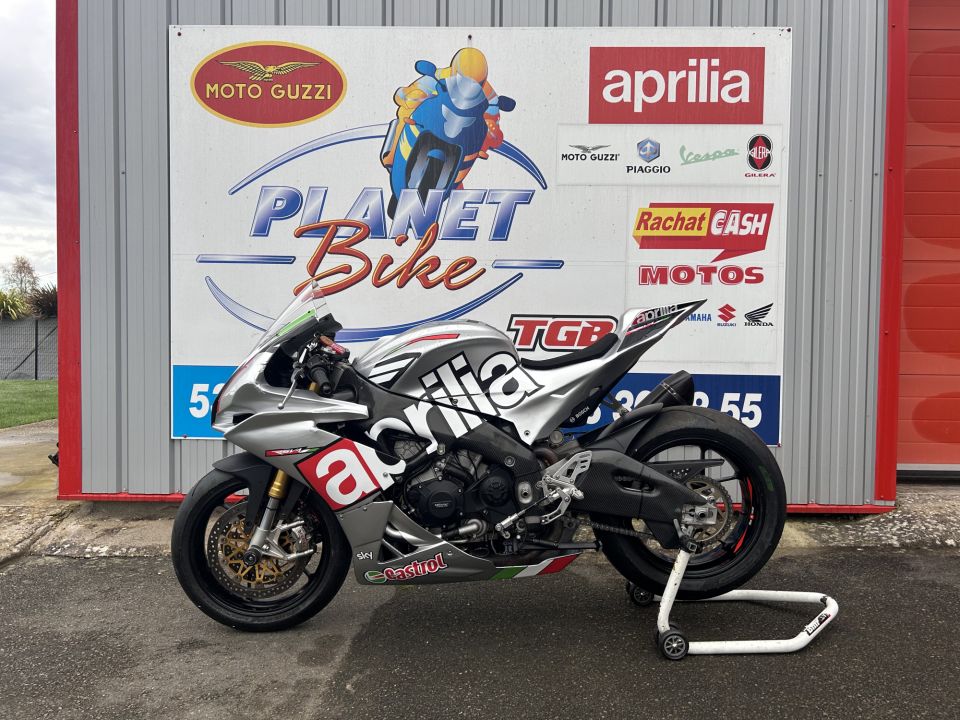APRILIA RSV4 1000 RR 4