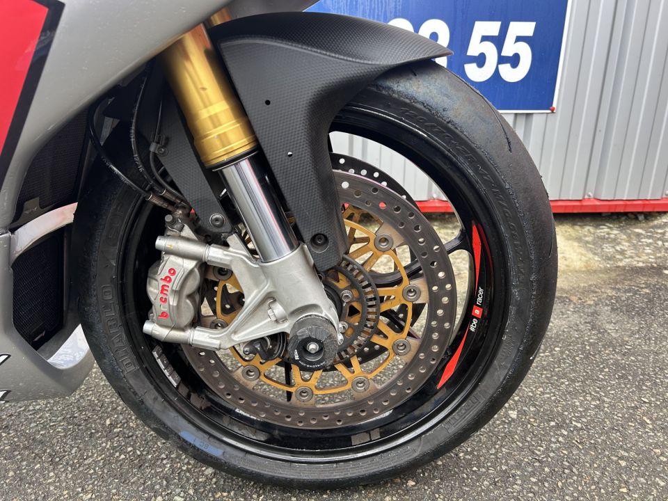 APRILIA RSV4 1000 RR 4