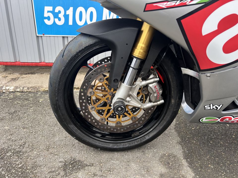 APRILIA RSV4 1000 RR 4
