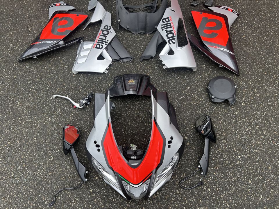 APRILIA RSV4 1000 RR 4