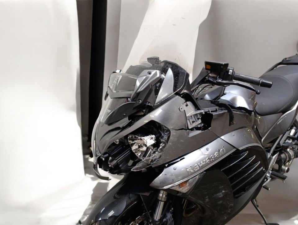KAWASAKI GTR 1400 4