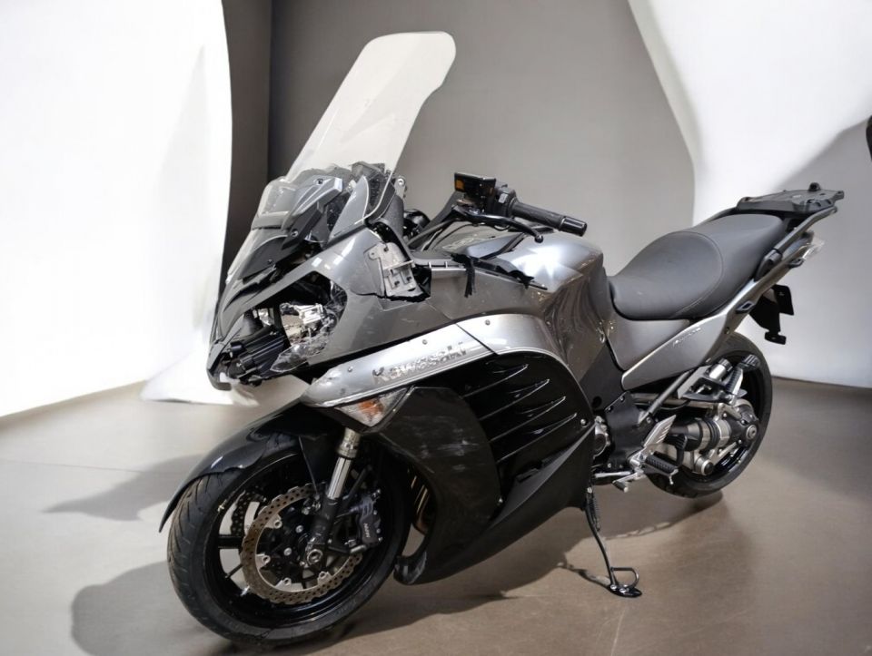 KAWASAKI GTR 1400 4