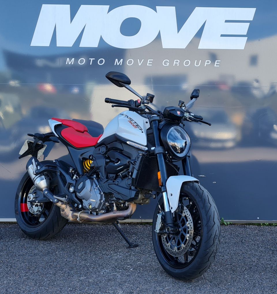 DUCATI MONSTER 937 4