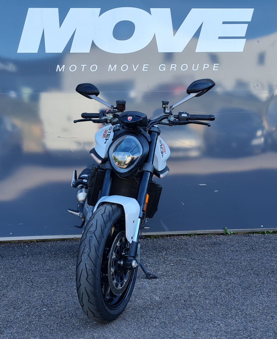 DUCATI MONSTER 937 4