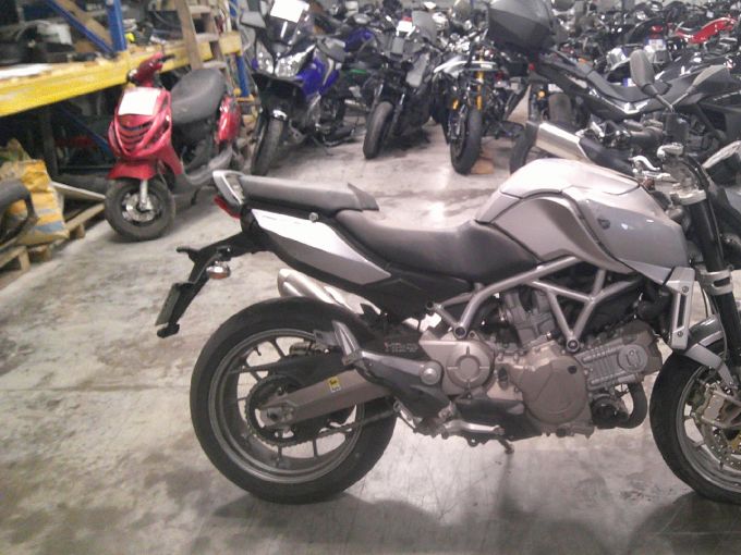 APRILIA MANA 850 4