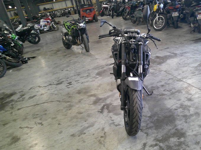 YAMAHA MT-07 4