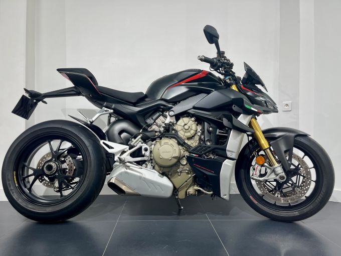 DUCATI STREETFIGHTER V4S 4