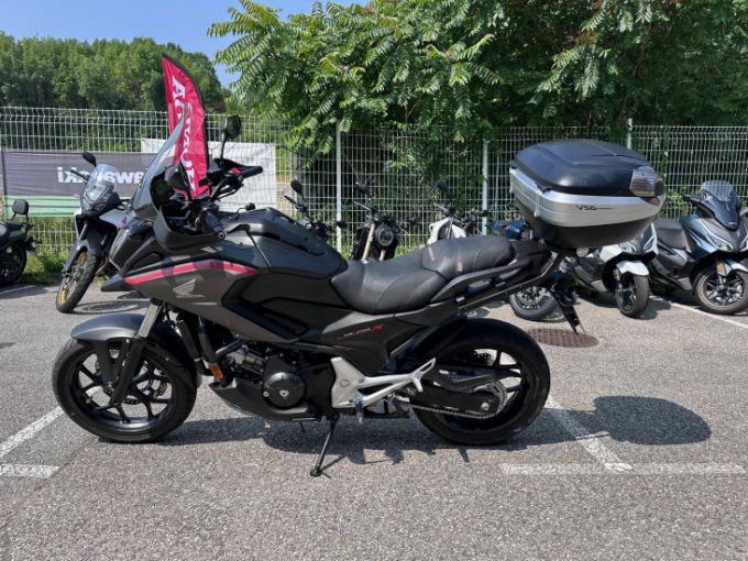 HONDA NC750X 4