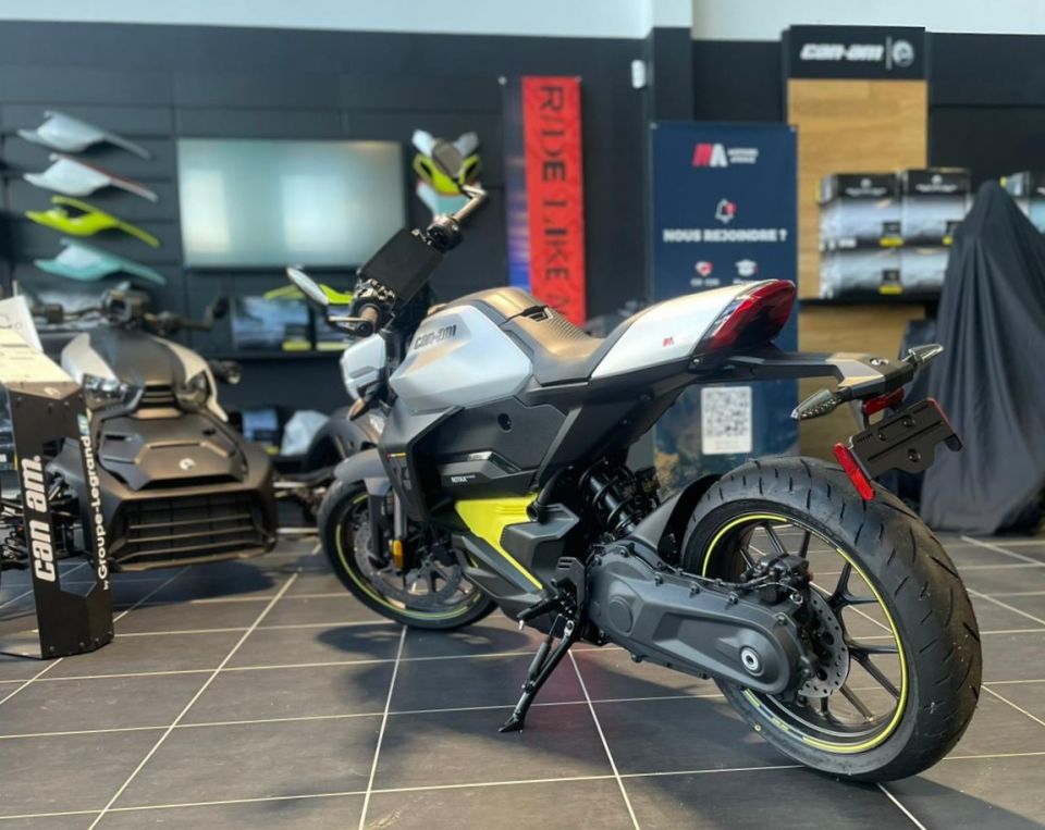 CAN-AM PULSE 73 35 KW 4