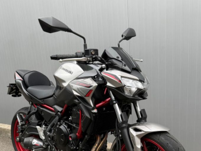 KAWASAKI Z650 ABS 4