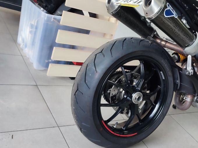 DUCATI 796 MONSTER 4