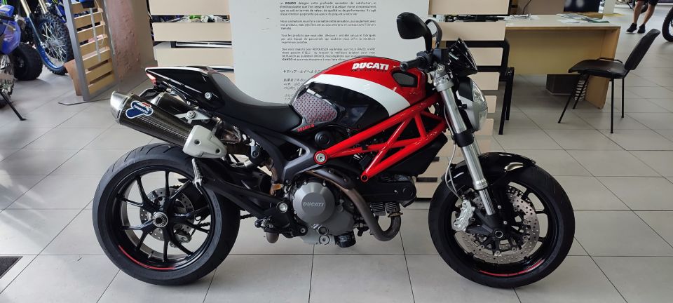 DUCATI 796 MONSTER 4