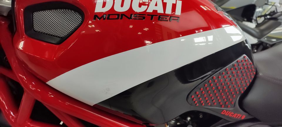 DUCATI 796 MONSTER 4
